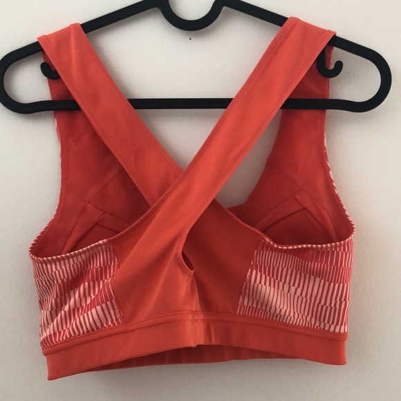 Adidas medium Sports Bra - Picture 3 of 3
